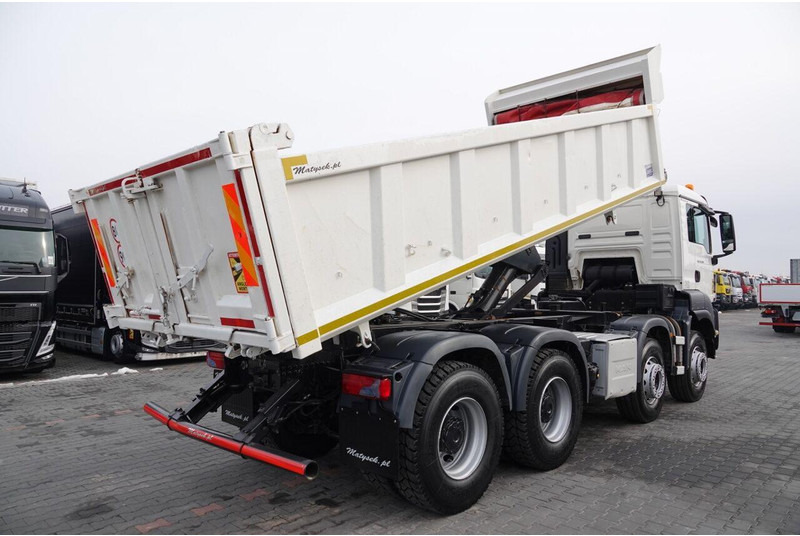 MAN TGS 35.480 / 8x4 / WYWROTKA / BORDMATIC / HYDROBURTA / OPONY 100 - Camión volquete: foto 4 MAN TGS 35.480 / 8x4 / WYWROTKA / BORDMATIC / HYDROBURTA / OPONY 100 - Camión volquete: foto 4