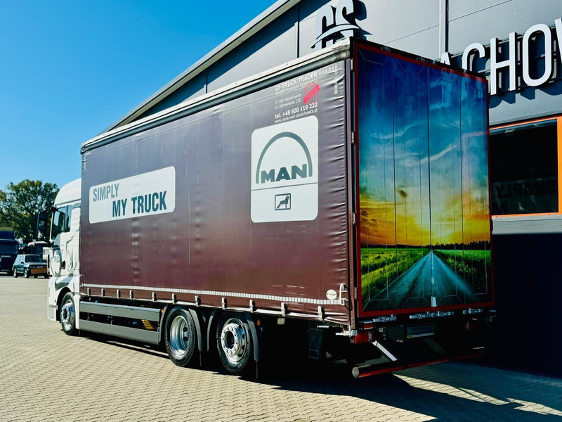 MAN TGX 26.420 - Camión lona: foto 4 MAN TGX 26.420 - Camión lona: foto 4
