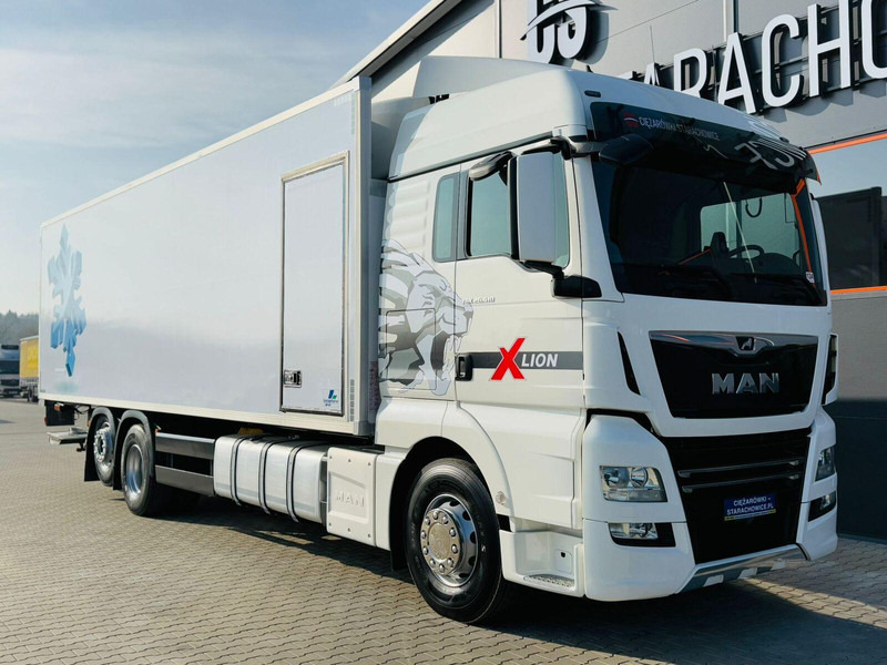 MAN TGX 26.510 // E6 // Chłodnia 22Epal // 6x2 // winda // świeżo z - Camión frigorífico: foto 4 MAN TGX 26.510 // E6 // Chłodnia 22Epal // 6x2 // winda // świeżo z - Camión frigorífico: foto 4