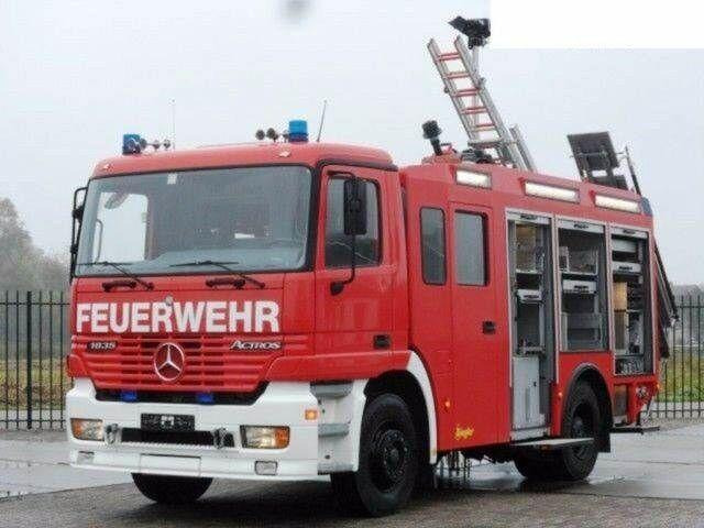 Mercedes-Benz ACTROS 1835 Feuerwehr 2080 L Fire Unit !! - Camión de bomberos: foto 1 Mercedes-Benz ACTROS 1835 Feuerwehr 2080 L Fire Unit !! - Camión de bomberos: foto 1