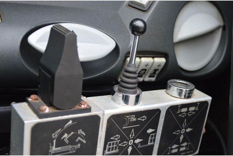 Camión multibasculante Mercedes-Benz ACTROS 2541 EURO 5 HOOK ABROLLKIPPER: foto 16 Camión multibasculante Mercedes-Benz ACTROS 2541 EURO 5 HOOK ABROLLKIPPER: foto 16