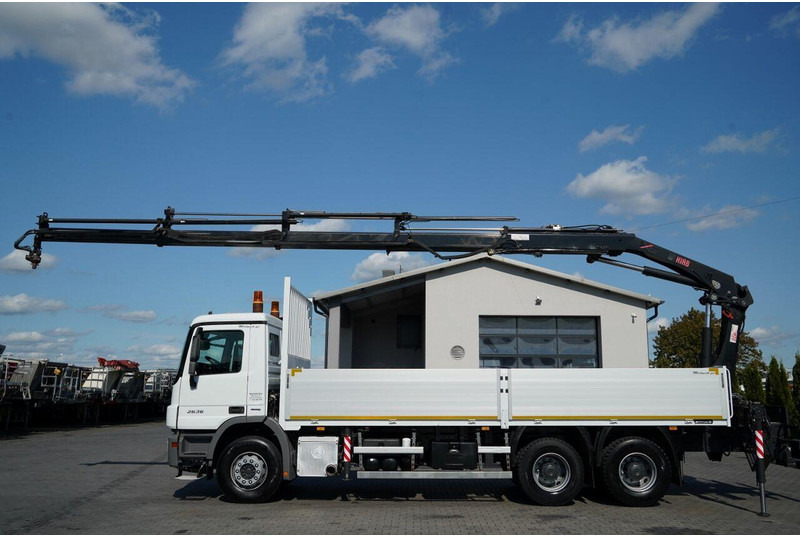 Mercedes-Benz ACTROS 2636 / 6x4 / SKRZYNIOWY 7 M + HDS HIAB - WYSÓW 12,6 M / - Camión caja abierta, Camión grúa: foto 3 Mercedes-Benz ACTROS 2636 / 6x4 / SKRZYNIOWY 7 M + HDS HIAB - WYSÓW 12,6 M / - Camión caja abierta, Camión grúa: foto 3