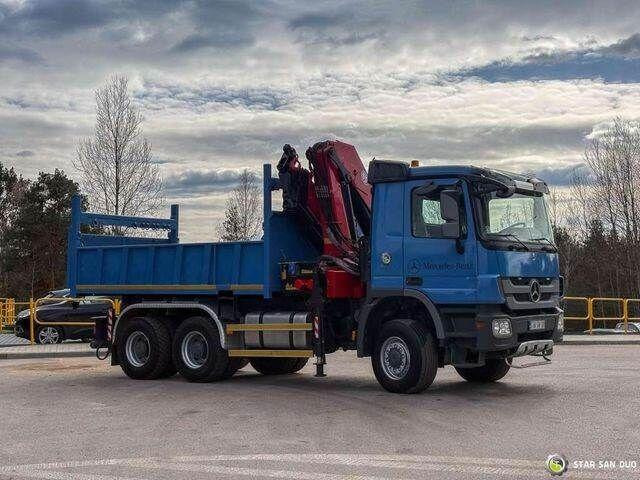 Mercedes-Benz ACTROS 3341 6x6 HMF 4220 K4 CRANE KIPPER - Camión volquete, Camión grúa: foto 4 Mercedes-Benz ACTROS 3341 6x6 HMF 4220 K4 CRANE KIPPER - Camión volquete, Camión grúa: foto 4
