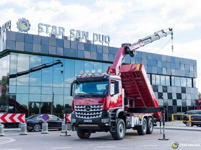 Mercedes-Benz AROCS 3345 6x6 HMF 3220 K hds Crane tipper - Camión volquete, Camión grúa: foto 1 Mercedes-Benz AROCS 3345 6x6 HMF 3220 K hds Crane tipper - Camión volquete, Camión grúa: foto 1