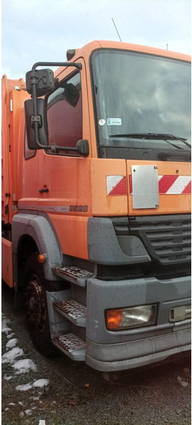 Mercedes-Benz ATEGO 2528 2628 ZOELLER MEDIUM Garbage Truck - Camión de basura: foto 3 Mercedes-Benz ATEGO 2528 2628 ZOELLER MEDIUM Garbage Truck - Camión de basura: foto 3