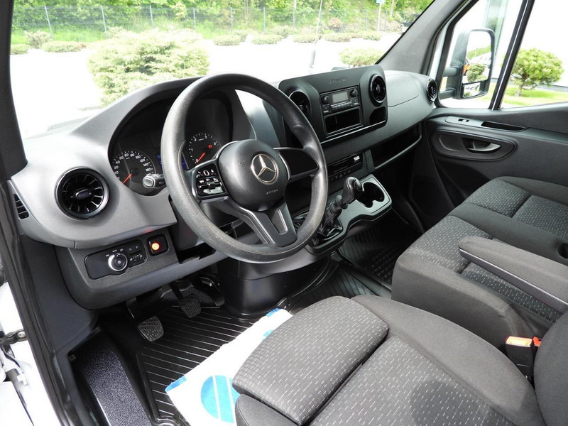 Mercedes-Benz SPRINTER 316 PLANDEKA WINDA 8 PALET WEBASTO TEMPOMAT KLIMATYZACJ - Furgoneta con lona: foto 2 Mercedes-Benz SPRINTER 316 PLANDEKA WINDA 8 PALET WEBASTO TEMPOMAT KLIMATYZACJ - Furgoneta con lona: foto 2