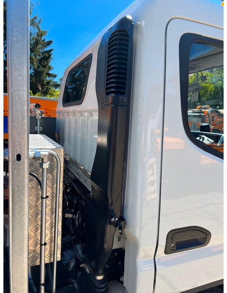 Mitsubishi Fuso Canter 6S15 - Skip loader truck - Camión portacontenedor de cadenas: foto 5 Mitsubishi Fuso Canter 6S15 - Skip loader truck - Camión portacontenedor de cadenas: foto 5