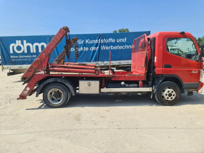 Mitsubishi Fuso Canter - skip loader - Camión portacontenedor de cadenas: foto 4 Mitsubishi Fuso Canter - skip loader - Camión portacontenedor de cadenas: foto 4