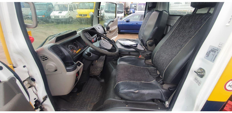 Camión con plataforma elevadora Nissan Cabstar 35.12 - ISOLI PT 225 aerial working platform 22,5m - 3,5: foto 15 Camión con plataforma elevadora Nissan Cabstar 35.12 - ISOLI PT 225 aerial working platform 22,5m - 3,5: foto 15