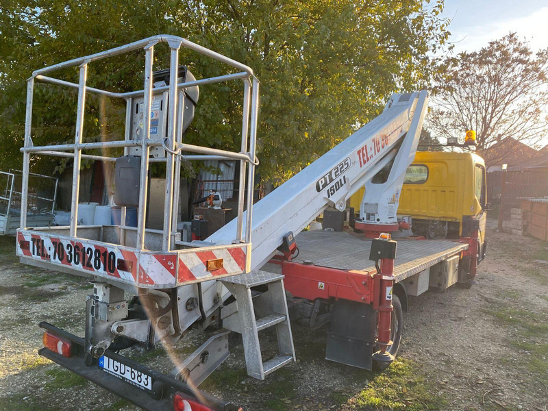 Camión con plataforma elevadora Nissan Cabstar 35.12 - ISOLI PT 225 aerial working platform 22,5m - 3,5: foto 8 Camión con plataforma elevadora Nissan Cabstar 35.12 - ISOLI PT 225 aerial working platform 22,5m - 3,5: foto 8