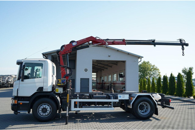 Scania P 280 / 4X2 / SIŁOWNIK DO WYWROTU / + HDS HMF 635 / UDŹWIG 1 500 - Camión volquete: foto 2 Scania P 280 / 4X2 / SIŁOWNIK DO WYWROTU / + HDS HMF 635 / UDŹWIG 1 500 - Camión volquete: foto 2