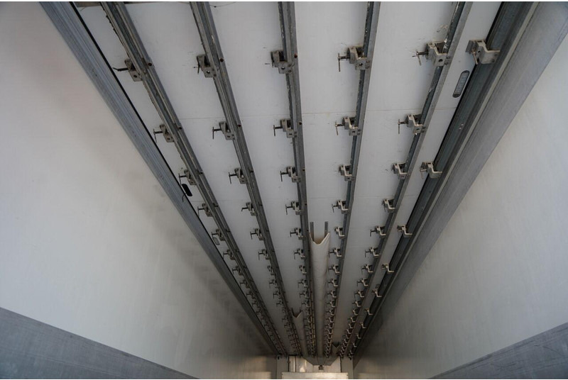 Leasing de Schmitz Cargobull CHŁODNIA / THERMO KING SLX 300 / HAKÓWKA / OŚ PODNOSZONA / KOSZ Schmitz Cargobull CHŁODNIA / THERMO KING SLX 300 / HAKÓWKA / OŚ PODNOSZONA / KOSZ: foto 18