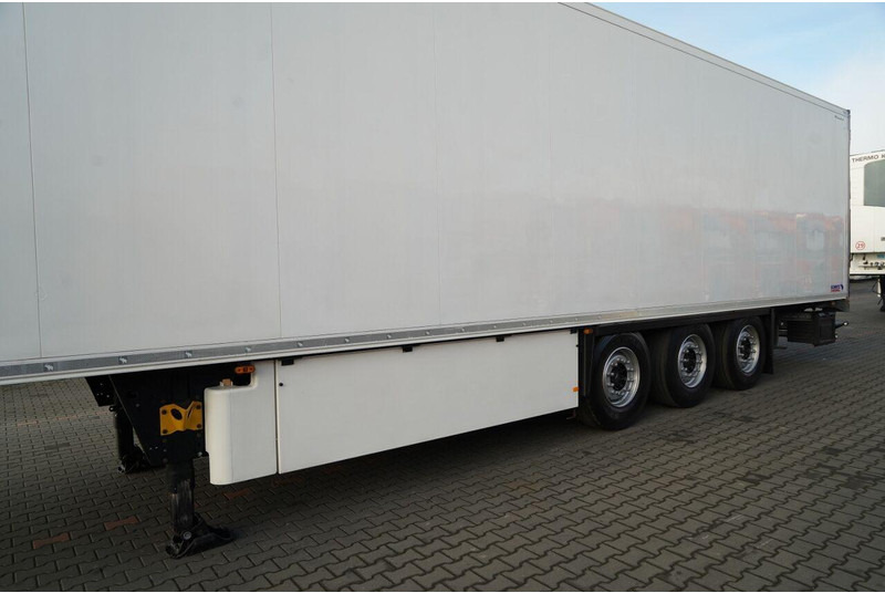 Leasing de Schmitz Cargobull CHŁODNIA / THERMO KING SLX 300 / HAKÓWKA / OŚ PODNOSZONA / KOSZ Schmitz Cargobull CHŁODNIA / THERMO KING SLX 300 / HAKÓWKA / OŚ PODNOSZONA / KOSZ: foto 10