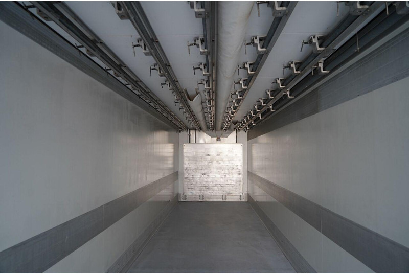 Leasing de Schmitz Cargobull CHŁODNIA / THERMO KING SLX 300 / HAKÓWKA / OŚ PODNOSZONA / KOSZ Schmitz Cargobull CHŁODNIA / THERMO KING SLX 300 / HAKÓWKA / OŚ PODNOSZONA / KOSZ: foto 20