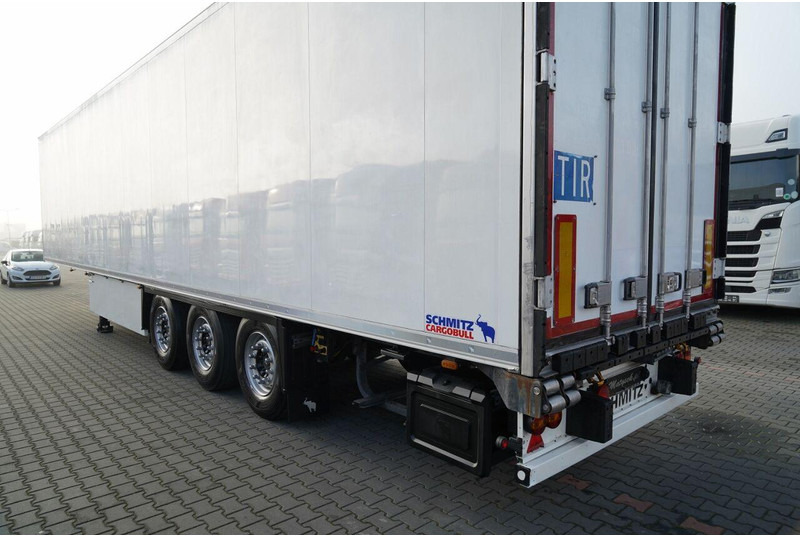 Leasing de Schmitz Cargobull CHŁODNIA / THERMO KING SLX 300 / HAKÓWKA / OŚ PODNOSZONA / KOSZ Schmitz Cargobull CHŁODNIA / THERMO KING SLX 300 / HAKÓWKA / OŚ PODNOSZONA / KOSZ: foto 11