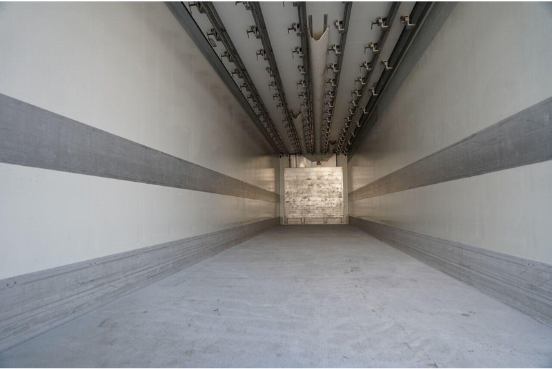 Leasing de Schmitz Cargobull CHŁODNIA / THERMO KING SLX 300 / HAKÓWKA / OŚ PODNOSZONA / KOSZ Schmitz Cargobull CHŁODNIA / THERMO KING SLX 300 / HAKÓWKA / OŚ PODNOSZONA / KOSZ: foto 15