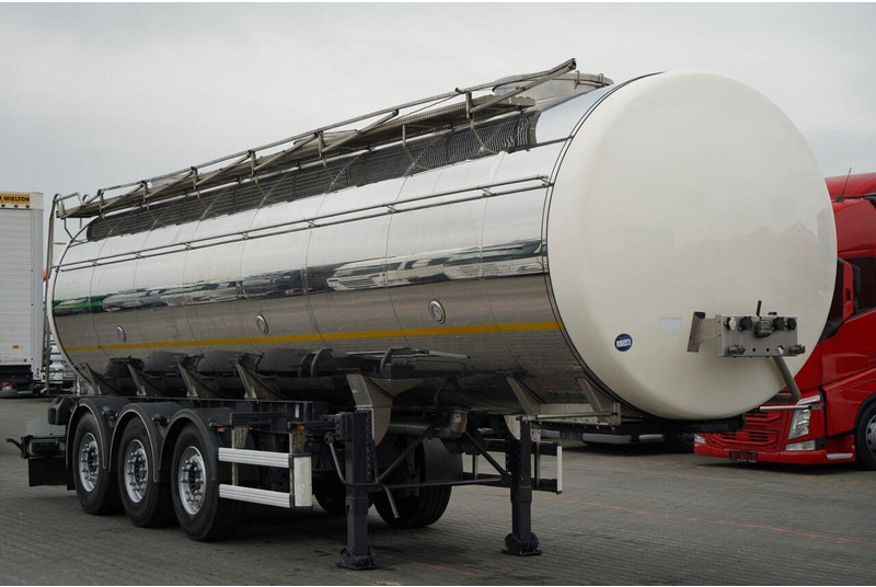 Schmitz Cargobull SOMMER  / CYSTERNA SPOŻYWCZA  / 3 KOMORY / 30 000 L / OŚ PODNOSZ - Semirremolque cisterna: foto 1 Schmitz Cargobull SOMMER  / CYSTERNA SPOŻYWCZA  / 3 KOMORY / 30 000 L / OŚ PODNOSZ - Semirremolque cisterna: foto 1