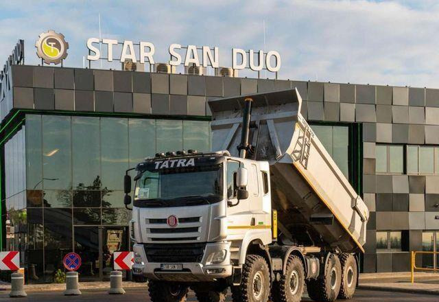 Tatra PHOENIX 8x8 Tipper - Camión volquete, Camión grúa: foto 1 Tatra PHOENIX 8x8 Tipper - Camión volquete, Camión grúa: foto 1