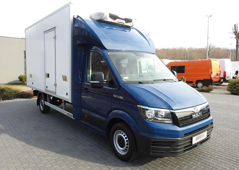 Volkswagen Crafter REGRIGERATOR BOX -5*C 8 PALLETS HEATING FUNCTION - Furgoneta frigorifica: foto 4 Volkswagen Crafter REGRIGERATOR BOX -5*C 8 PALLETS HEATING FUNCTION - Furgoneta frigorifica: foto 4