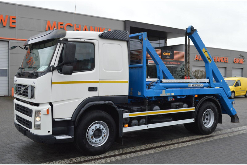 Volvo FM 430 ABSETZKIPPER - Camión portacontenedor de cadenas: foto 2 Volvo FM 430 ABSETZKIPPER - Camión portacontenedor de cadenas: foto 2