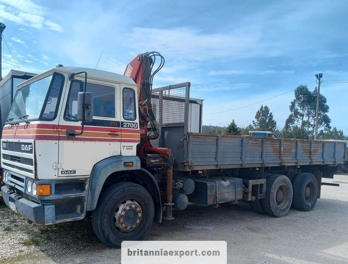 DAF 2700 ATI 6x4 26 Ton Sideways Tipper with HMF 820 Crane | Export Ready. - Camión volquete: foto 3 DAF 2700 ATI 6x4 26 Ton Sideways Tipper with HMF 820 Crane | Export Ready. - Camión volquete: foto 3