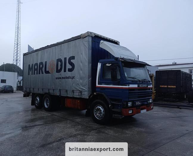 SCANIA P 93M 250 | 6X2 8 tyres | Manual injector pump | - Camión lona: foto 1 SCANIA P 93M 250 | 6X2 8 tyres | Manual injector pump | - Camión lona: foto 1