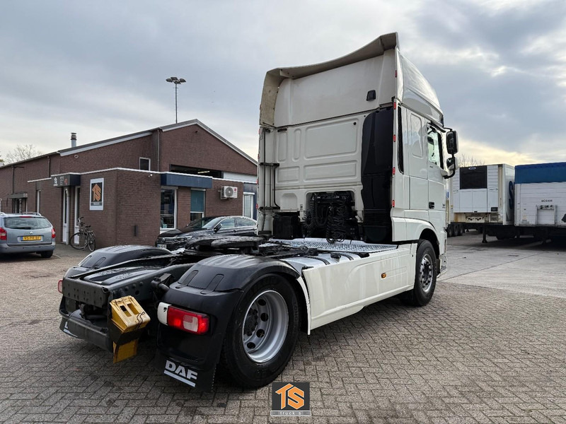 DAF FT XF 106.460 SSC RETARDER - KLIMA - 2 TANKS - GERMAN TRUCK - Cabeza tractora: foto 4 DAF FT XF 106.460 SSC RETARDER - KLIMA - 2 TANKS - GERMAN TRUCK - Cabeza tractora: foto 4