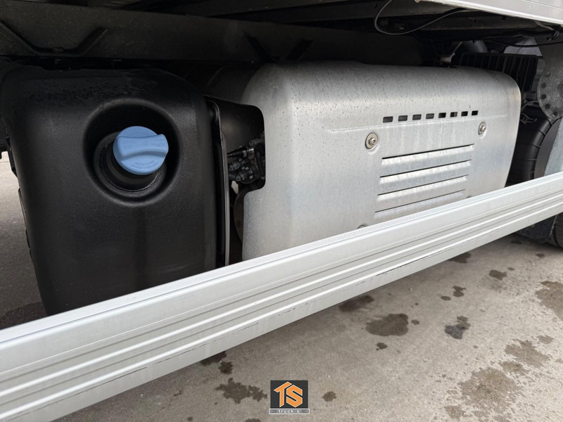 DAF LF 230 FA 12 TON - AUTOMATIC - ORIGINAL KM - TOP! - Camión caja cerrada: foto 5 DAF LF 230 FA 12 TON - AUTOMATIC - ORIGINAL KM - TOP! - Camión caja cerrada: foto 5