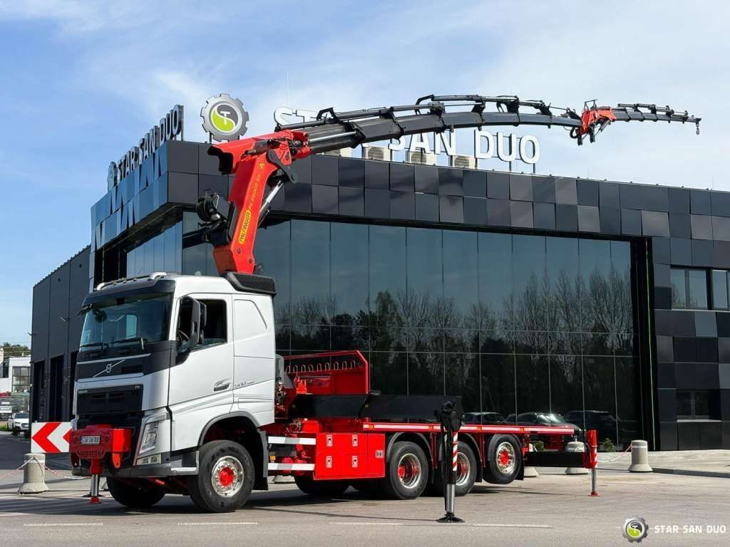 Volvo  FH 500 8x4*4 PK65002 Fly JIB Crane 7456 h Winch - Cabeza tractora: foto 1 Volvo  FH 500 8x4*4 PK65002 Fly JIB Crane 7456 h Winch - Cabeza tractora: foto 1