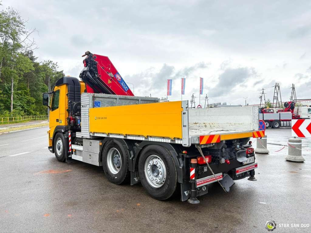 Volvo FM 460 6x4x4 HMF 3220 Crane HDS - Cabeza tractora: foto 5 Volvo FM 460 6x4x4 HMF 3220 Crane HDS - Cabeza tractora: foto 5