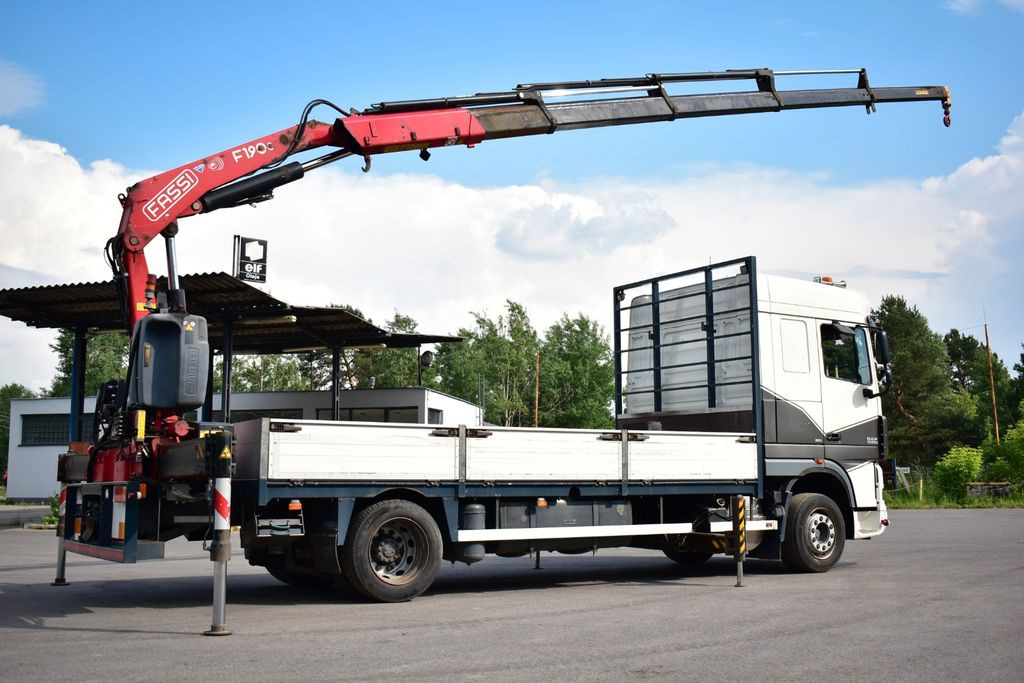 DAF XF 105.410 4x2 FASSI F 190 Trailer - Camión grúa, Camión caja abierta: foto 2 DAF XF 105.410 4x2 FASSI F 190 Trailer - Camión grúa, Camión caja abierta: foto 2