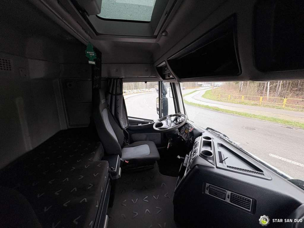 Camión grúa Iveco  STRALIS AS320S50Y 8x2 HMF 8520-0K6 FLY JIB Winc: foto 20