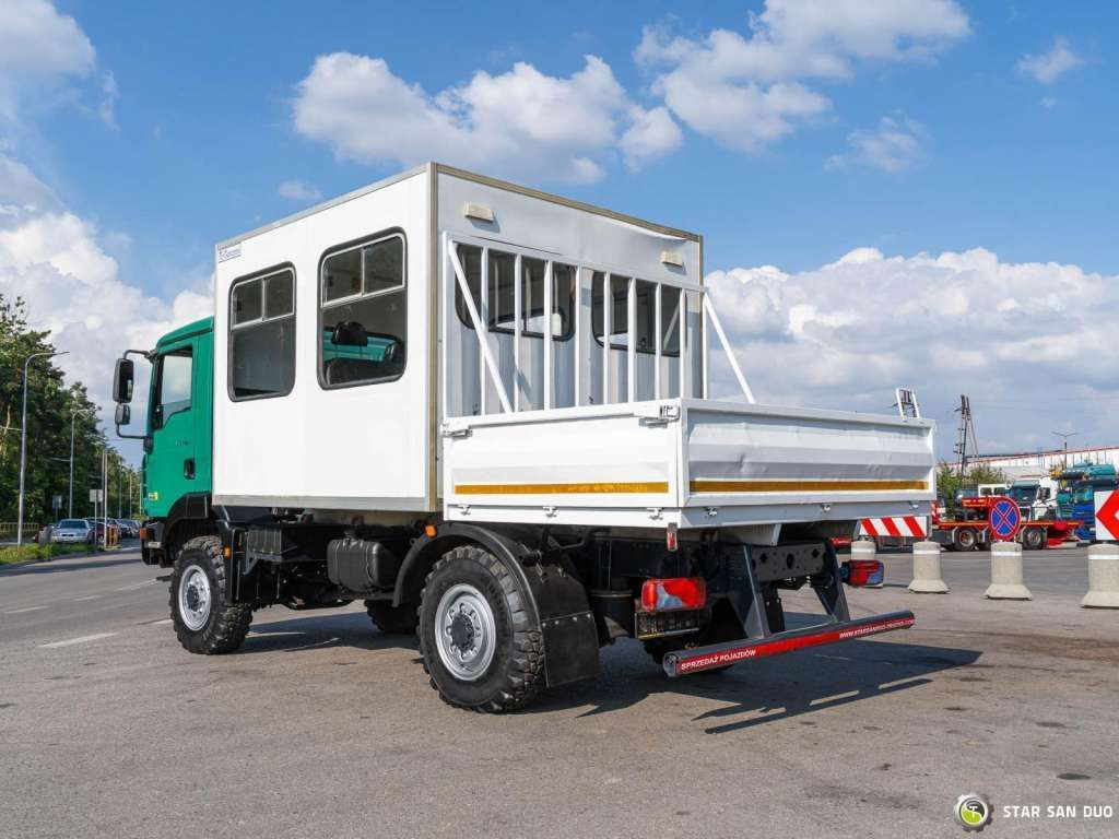 MAN TGM 13.240 4x4 BL Double Cab Camper BUS - Camión chasis: foto 3 MAN TGM 13.240 4x4 BL Double Cab Camper BUS - Camión chasis: foto 3