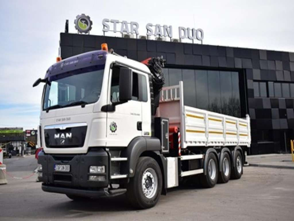 MAN TGS 35.400 8X4 PALFINGER PK 33002 CRANE KIPPER - Camión grúa: foto 4 MAN TGS 35.400 8X4 PALFINGER PK 33002 CRANE KIPPER - Camión grúa: foto 4