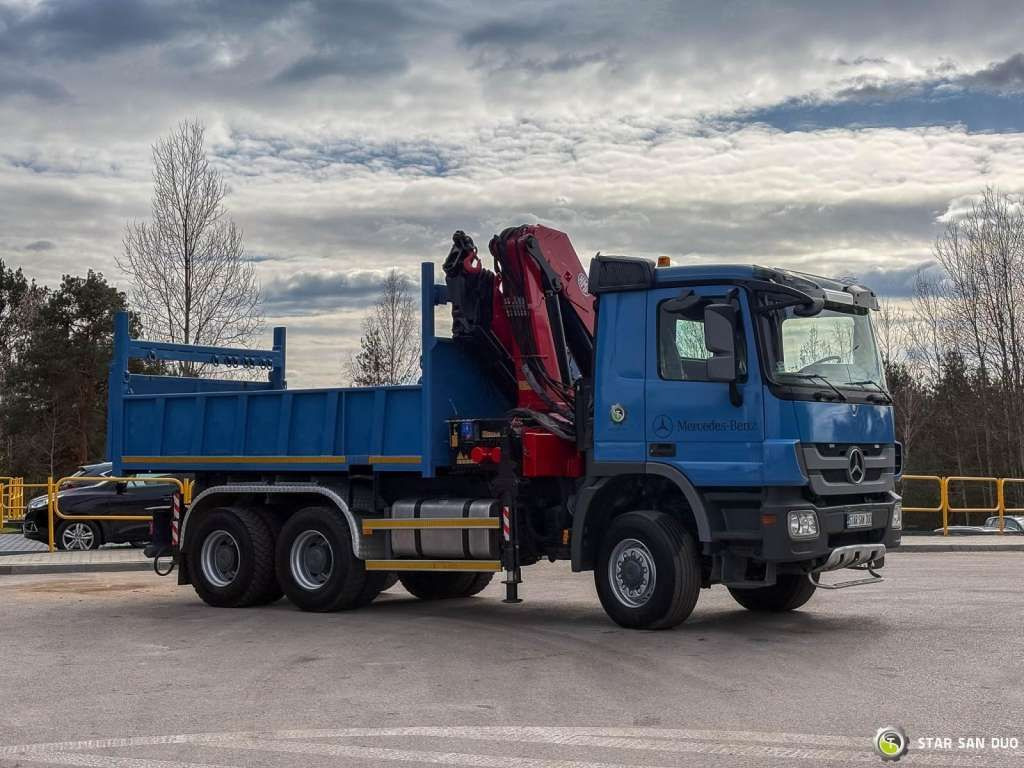 Mercedes-Benz ACTROS 3341 6x6 HMF 4220 K4 CRANE KIPPER - Camión volquete: foto 4 Mercedes-Benz ACTROS 3341 6x6 HMF 4220 K4 CRANE KIPPER - Camión volquete: foto 4