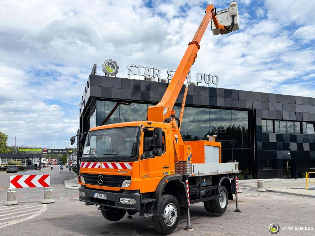 Mercedes-Benz ATEGO 4x4 1018 WUMAG WT 170 Platform Lift 17m - Camión con plataforma elevadora: foto 1 Mercedes-Benz ATEGO 4x4 1018 WUMAG WT 170 Platform Lift 17m - Camión con plataforma elevadora: foto 1