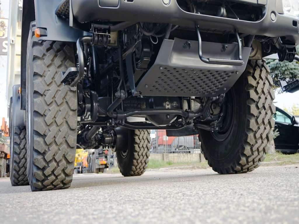 Camión volquete nuevo Mercedes-Benz  Zetros 1833 4x4 Kipper Camper Chassis: foto 29
