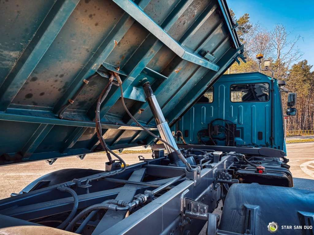 Camión volquete nuevo Mercedes-Benz  Zetros 1833 4x4 Kipper Camper Chassis: foto 12