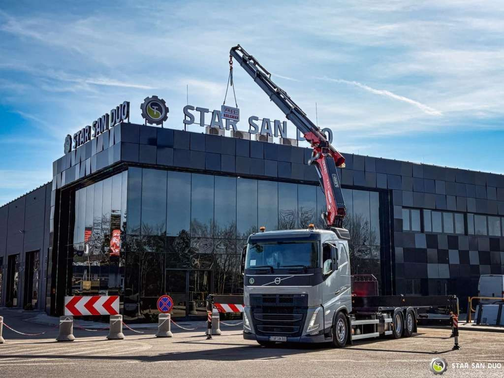 Volvo FH 500 6x2 FASSI F545R.A.2.25 CRANE KRAN NEW !! - Camión grúa: foto 2 Volvo FH 500 6x2 FASSI F545R.A.2.25 CRANE KRAN NEW !! - Camión grúa: foto 2