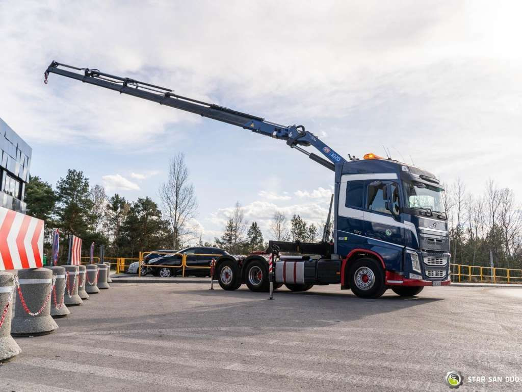 Volvo FH 500 6x2 HMF 3220-K5 HDS Crane Euro 6 - Camión grúa: foto 3 Volvo FH 500 6x2 HMF 3220-K5 HDS Crane Euro 6 - Camión grúa: foto 3