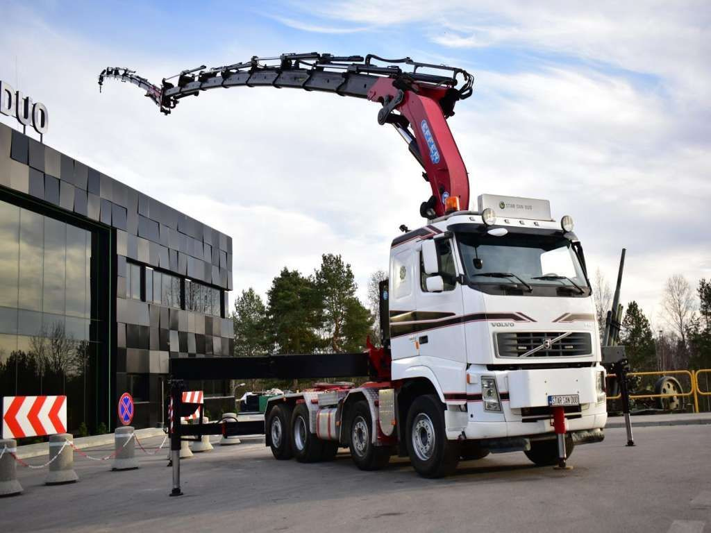 Volvo FH 520 8x2 EFFER 850 Fly Jib Winch 5th - Camión grúa, Cabeza tractora: foto 3 Volvo FH 520 8x2 EFFER 850 Fly Jib Winch 5th - Camión grúa, Cabeza tractora: foto 3
