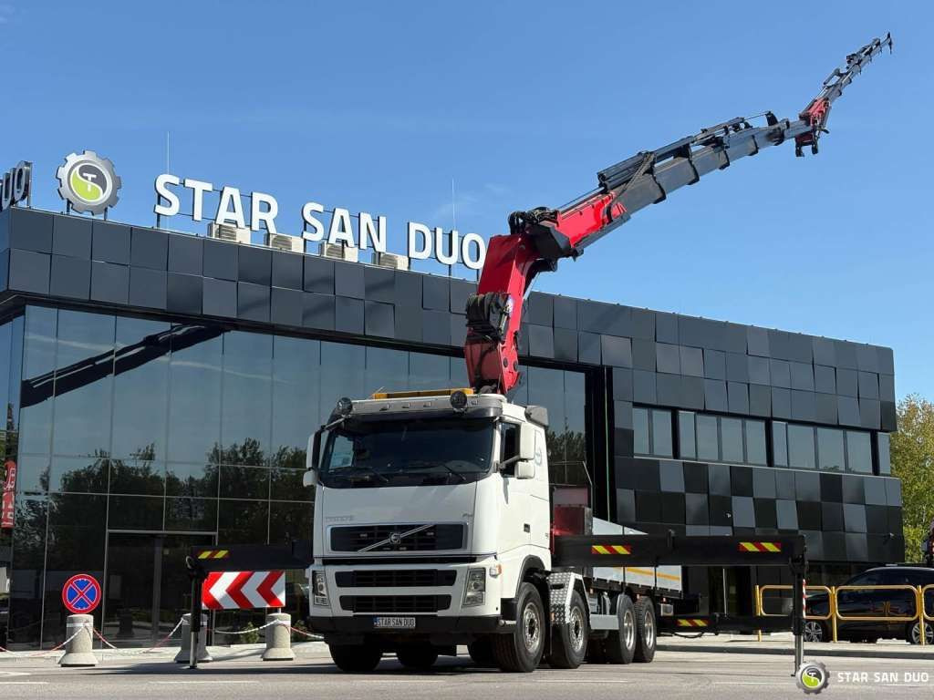 Volvo FH 520 8x4 HMF THOR K6 Fly Jib Euro 4 Winch - Camión grúa: foto 1 Volvo FH 520 8x4 HMF THOR K6 Fly Jib Euro 4 Winch - Camión grúa: foto 1