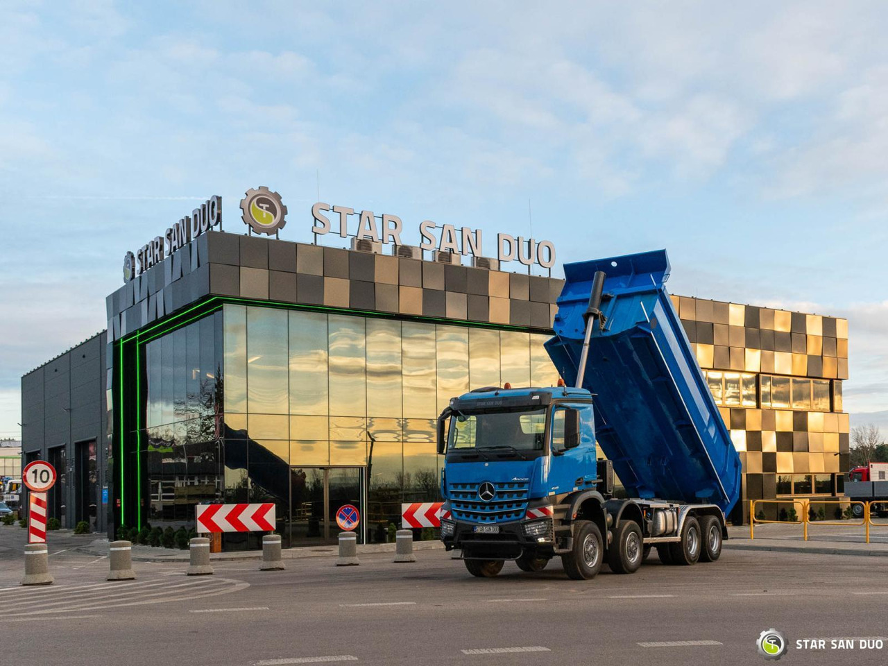 - Camión volquete: foto 2 - Camión volquete: foto 2