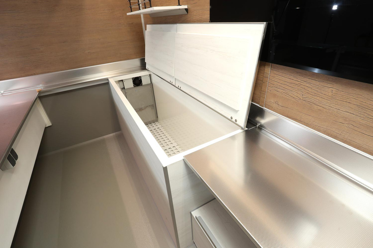 Verkaufsanhänger BORCO HÖHNS - Remolque venta ambulante: foto 4 Verkaufsanhänger BORCO HÖHNS - Remolque venta ambulante: foto 4