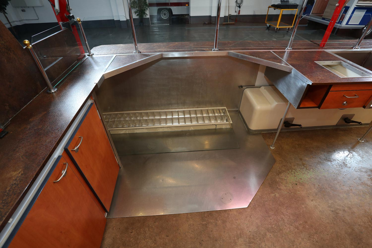 Verkaufsanhänger BORCO HÖHNS - Remolque venta ambulante: foto 2 Verkaufsanhänger BORCO HÖHNS - Remolque venta ambulante: foto 2