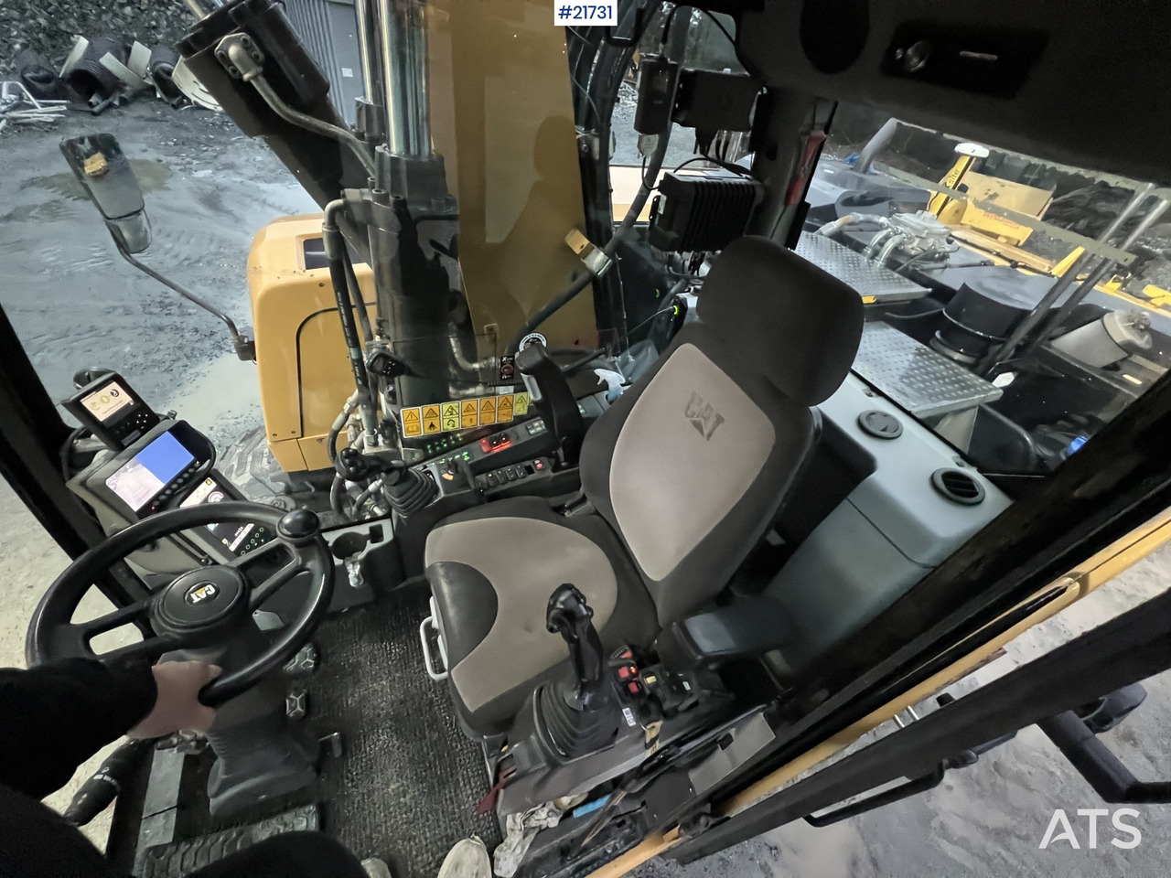 Excavadora de ruedas CAT M318F Hjulmaskin m/ oilquick og tannskuffe: foto 30