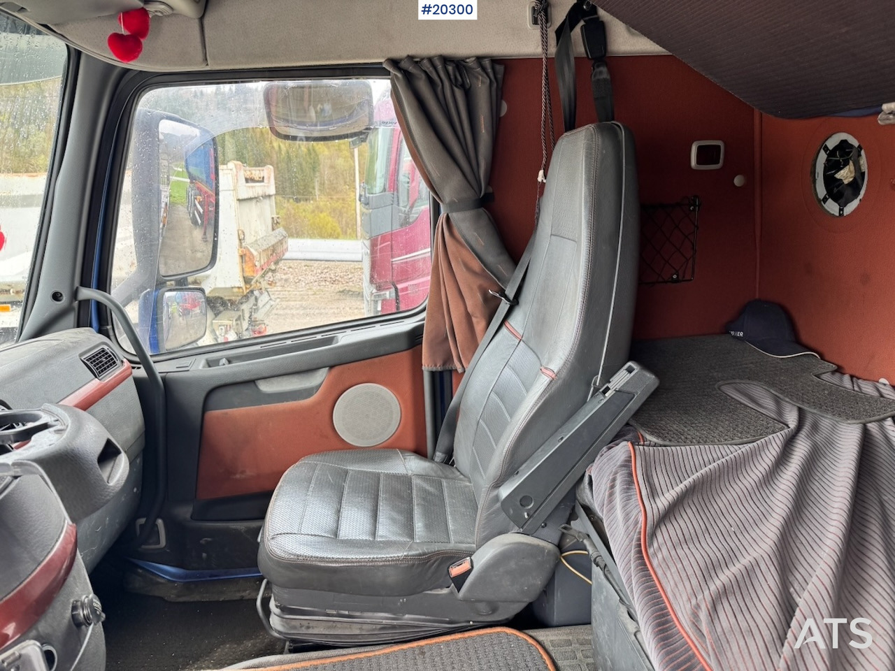 Cabeza tractora Volvo 2004 Volvo FH16 6x2 Trekkvogn m/tipphydraulikk for tippsemi.: foto 28 Cabeza tractora Volvo 2004 Volvo FH16 6x2 Trekkvogn m/tipphydraulikk for tippsemi.: foto 28