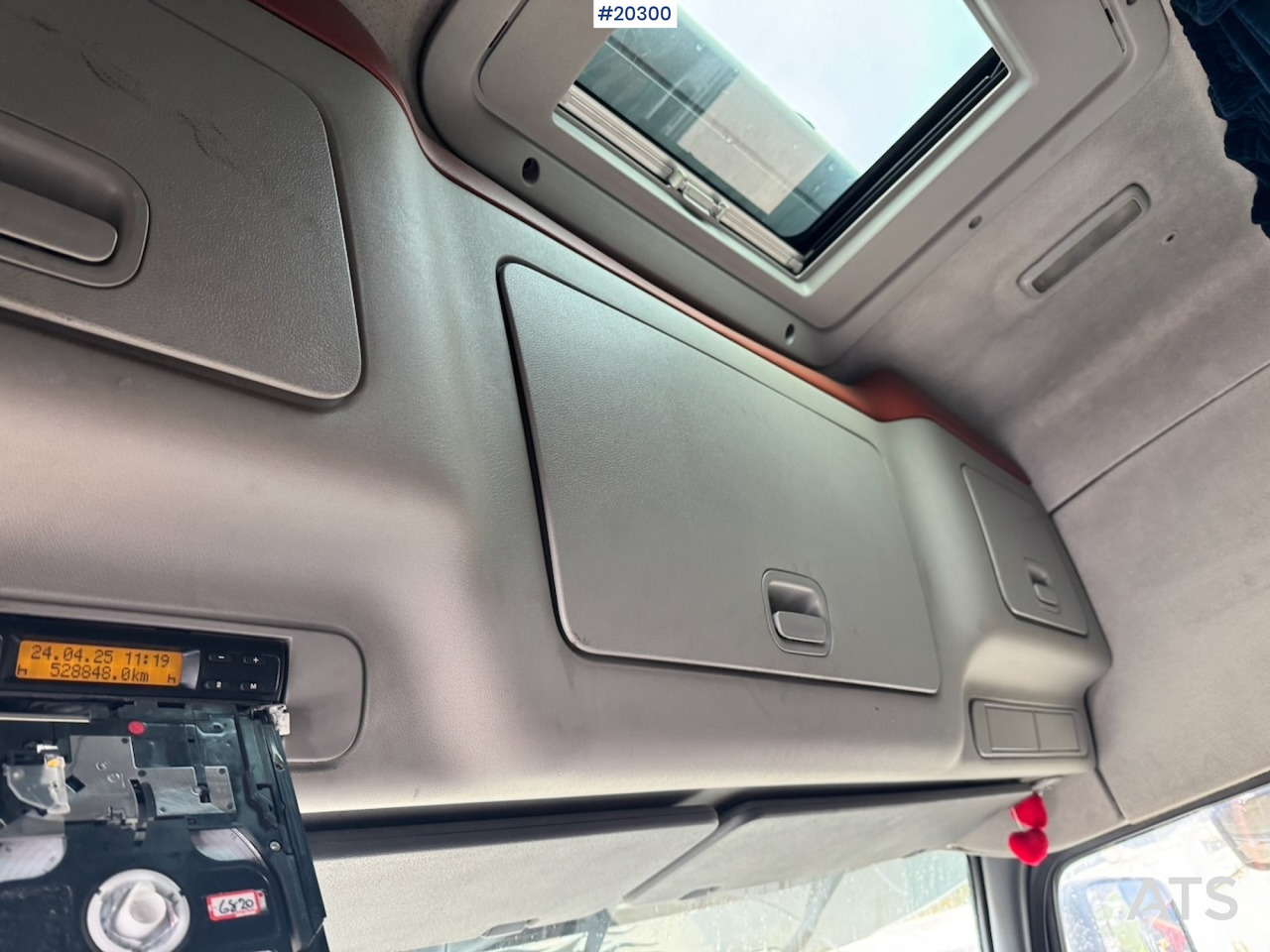 Cabeza tractora Volvo 2004 Volvo FH16 6x2 Trekkvogn m/tipphydraulikk for tippsemi.: foto 27 Cabeza tractora Volvo 2004 Volvo FH16 6x2 Trekkvogn m/tipphydraulikk for tippsemi.: foto 27