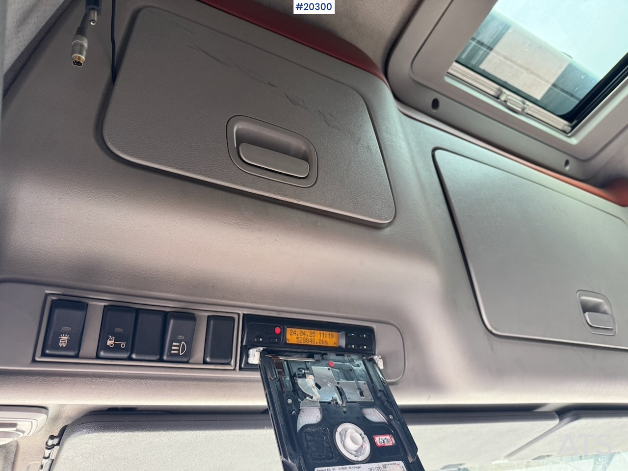 Cabeza tractora Volvo 2004 Volvo FH16 6x2 Trekkvogn m/tipphydraulikk for tippsemi.: foto 26 Cabeza tractora Volvo 2004 Volvo FH16 6x2 Trekkvogn m/tipphydraulikk for tippsemi.: foto 26