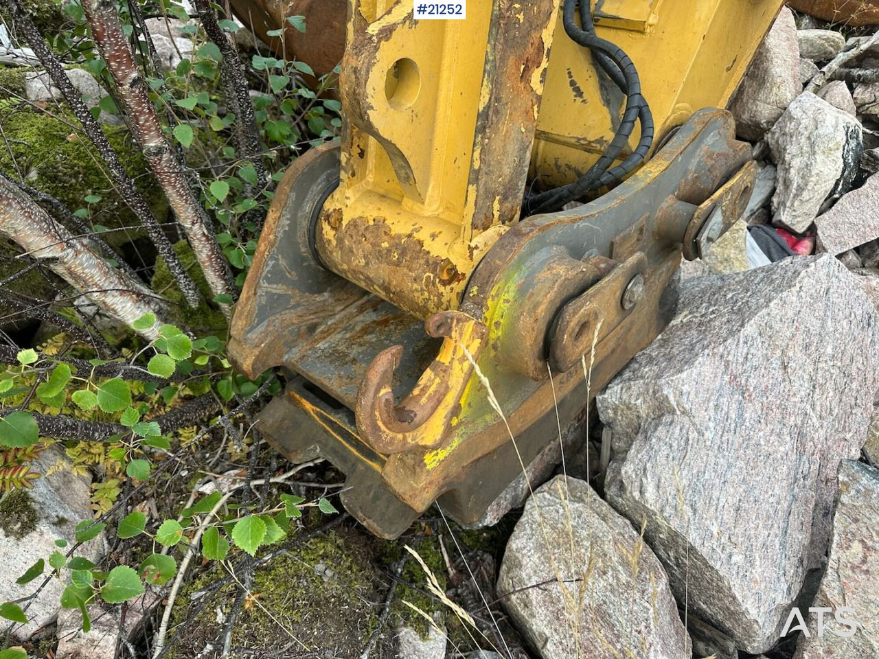 Excavadora de cadenas Caterpillar 323E: foto 11